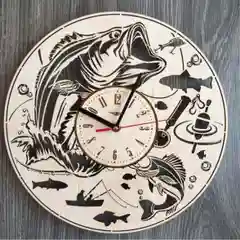 Резные настенные часы "Рыбалка"