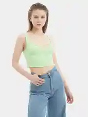 Топ с вырезом на груди