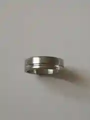 Бежевый кольца со вставками