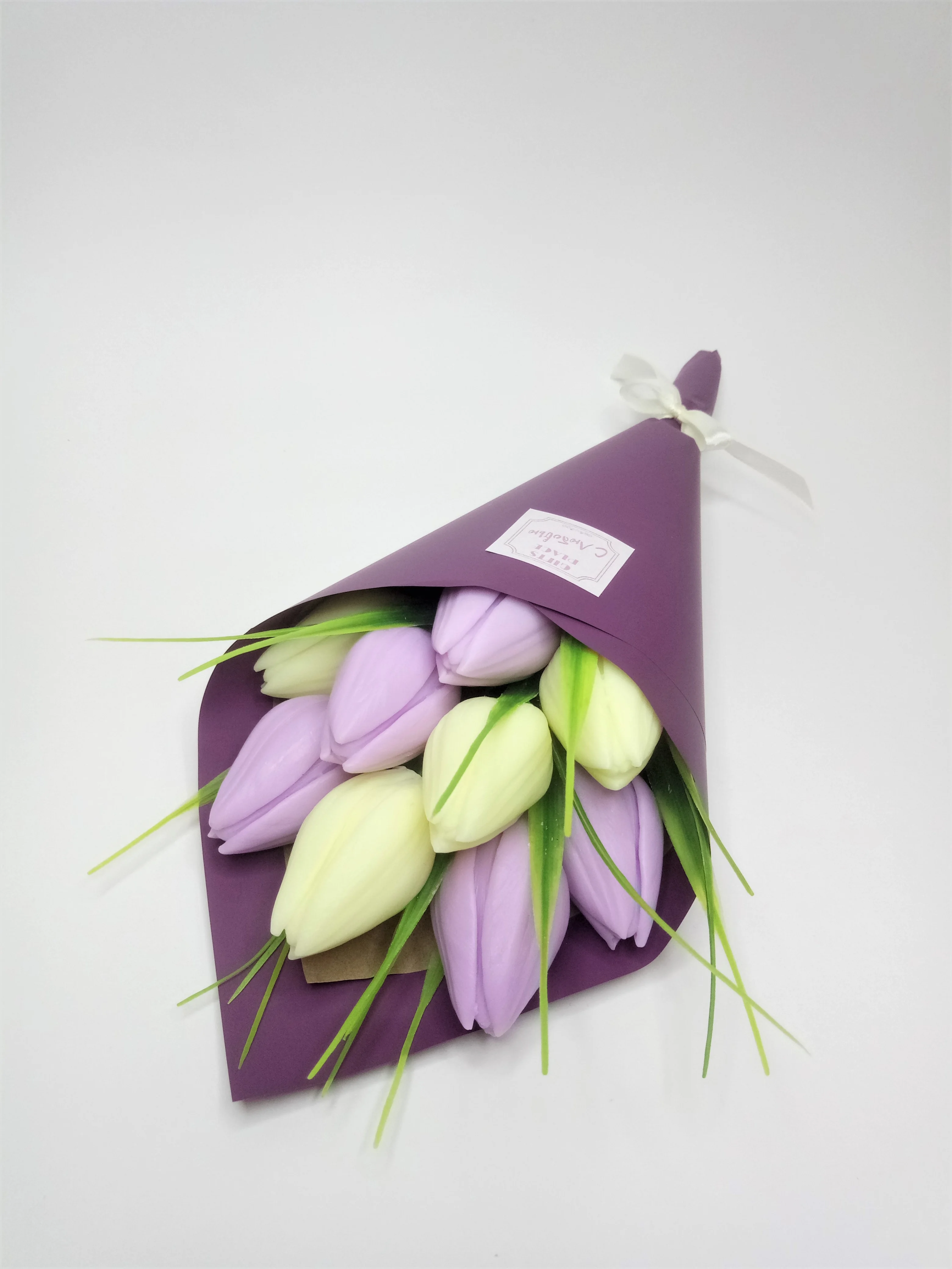 Фиолетовый подарочный мыльный букет тюльпанов Gifts Place сувенирное фигурное мыло ручной работы