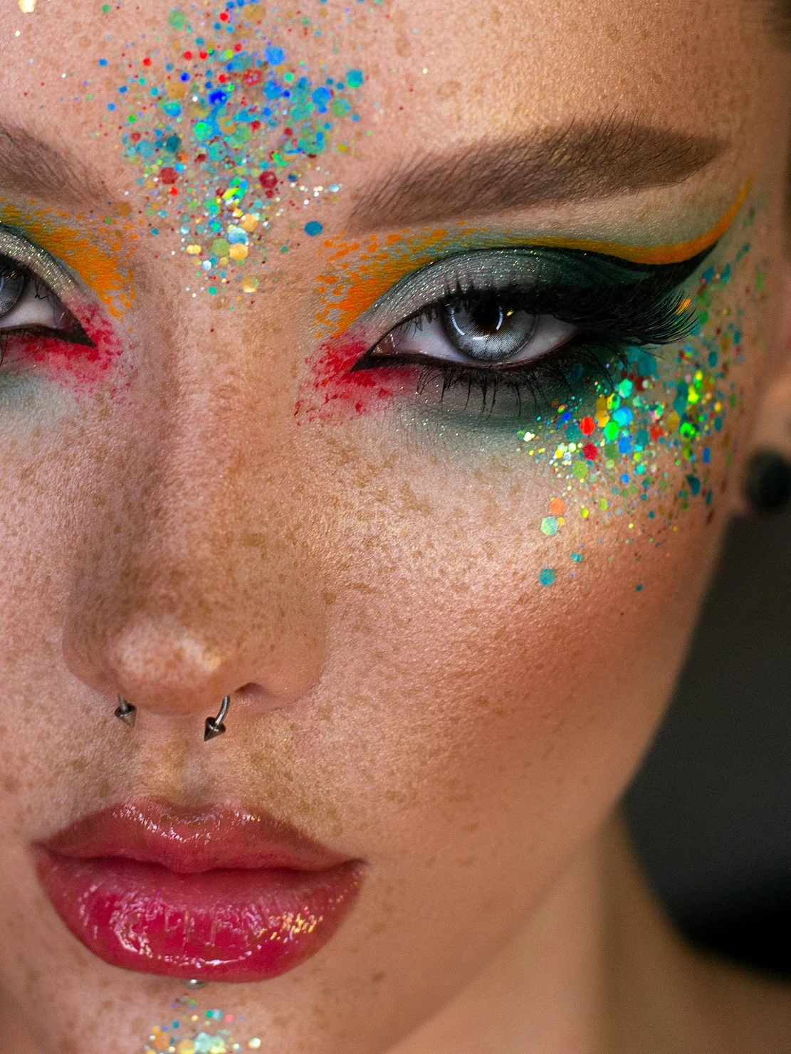 Queridos Glitters. Глиттергель. Блёстки для лица и тела. Цвет "Гладь" 3 мл
