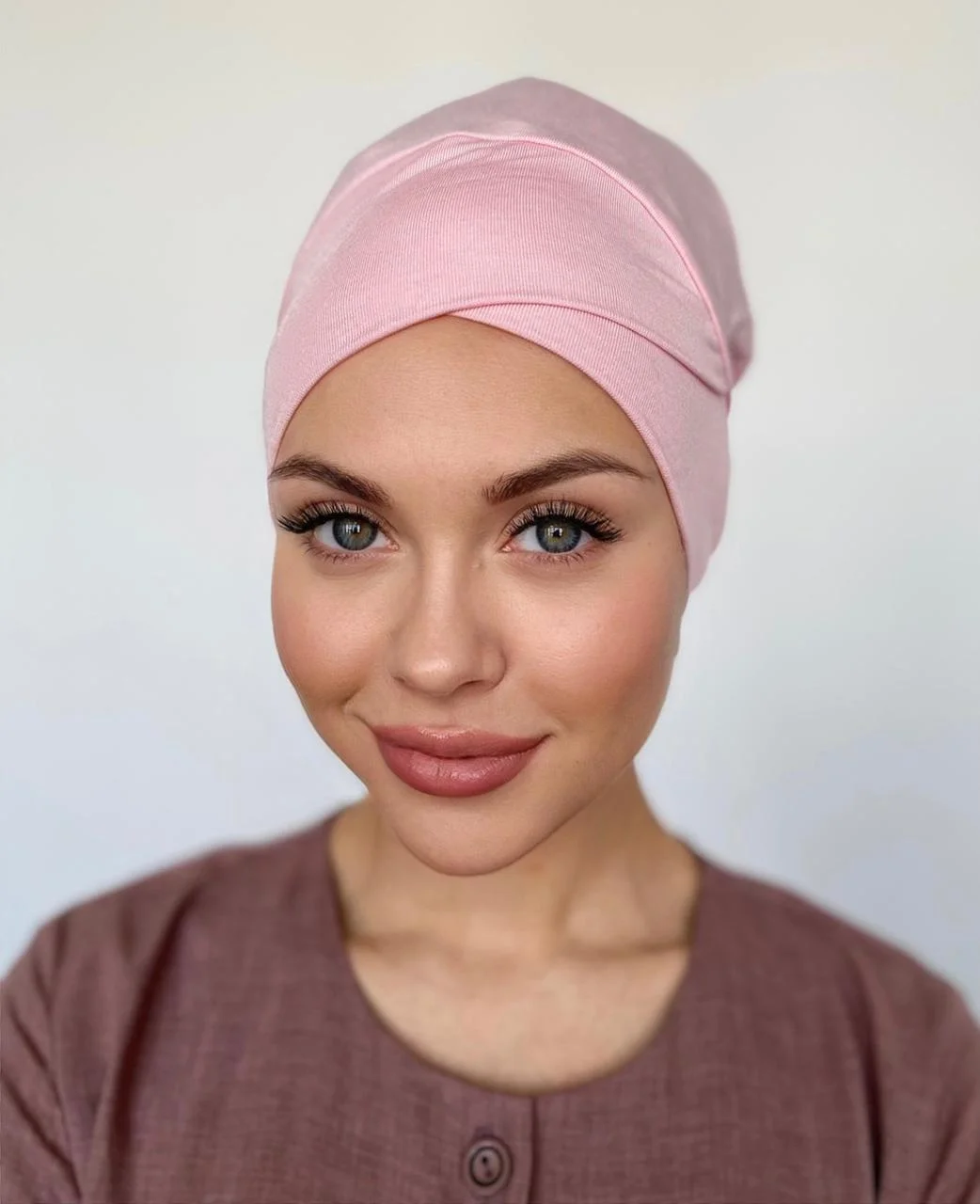 Конфетный косой чепчик, шапочка под платок