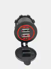 Красный зарядное устройство с 2 USB портами для мототехники, 12-24V