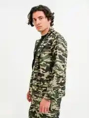 Камуфляжный костюм