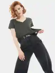 Футболка женская Lee V NECK TEE SERPICO GREEN однотонная, V-образный вырез