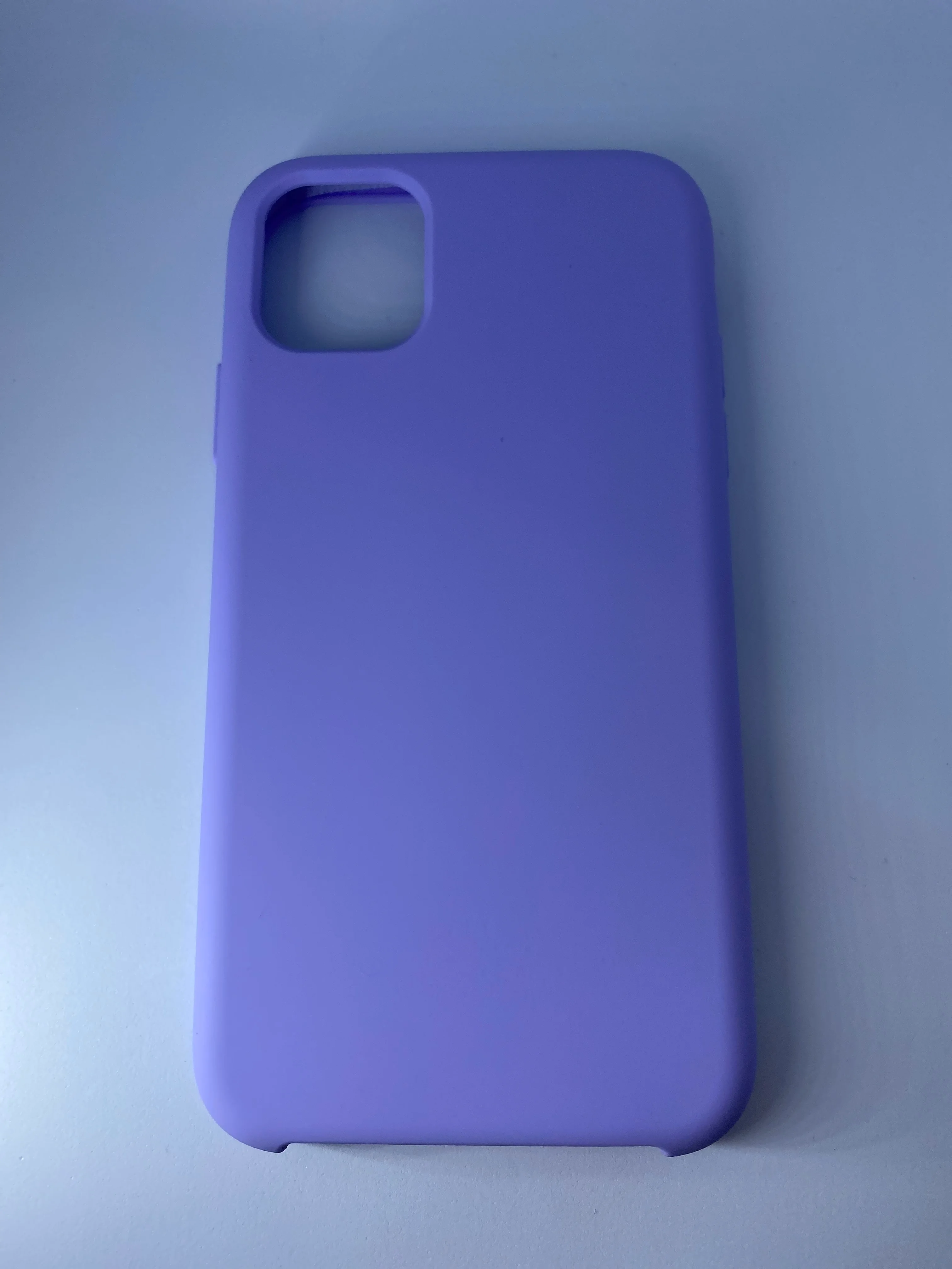 Лавандовый чехол Silicone Case для iPhone 11