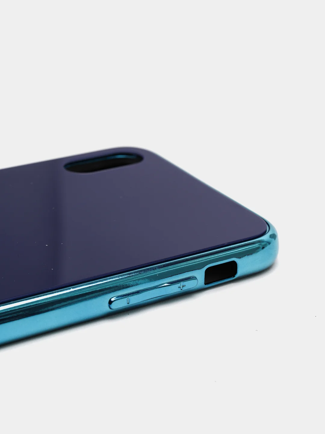 iPhone Xs Max чехол пластиковый