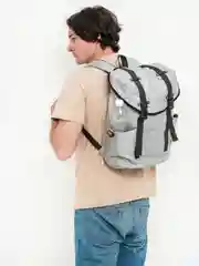 Серый рюкзак