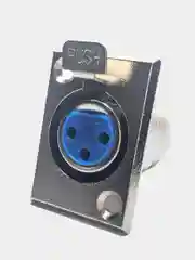 Микрофонный разъем XLR, гнездо на корпус