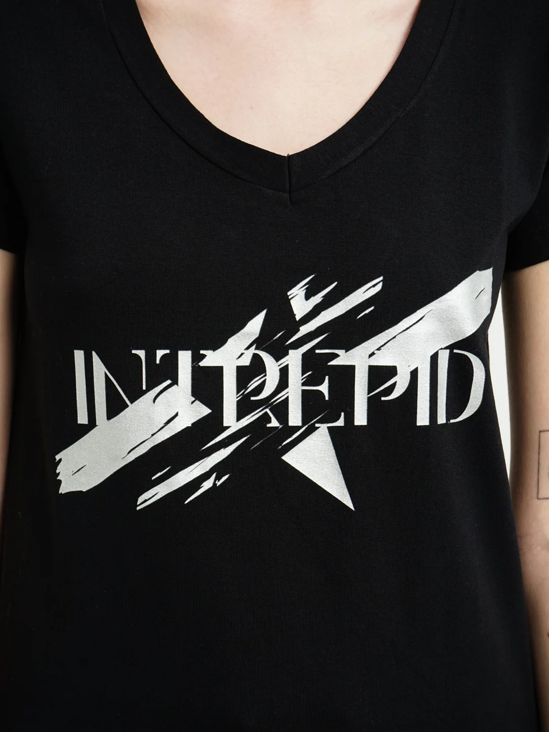 Черный футболка INTREPID Черный