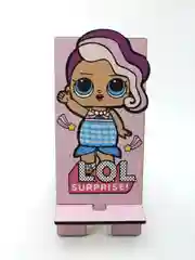 Деревянная подставка под телефон "LOL SURPRISE"