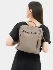 Серый рюкзак женский