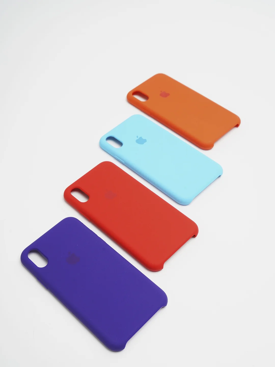 Чехол Silicone Case для IPhone XS Max с открытым низом