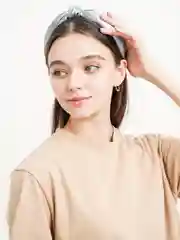 Ободок для волос с узлом