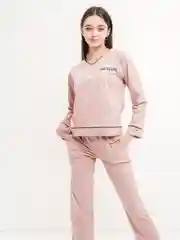 Розовый пижамный комплект