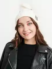 Белый шапка с помпоном, женская