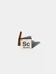 Серьги-пусеты "Sc - sarcasm" деревянные гвоздики