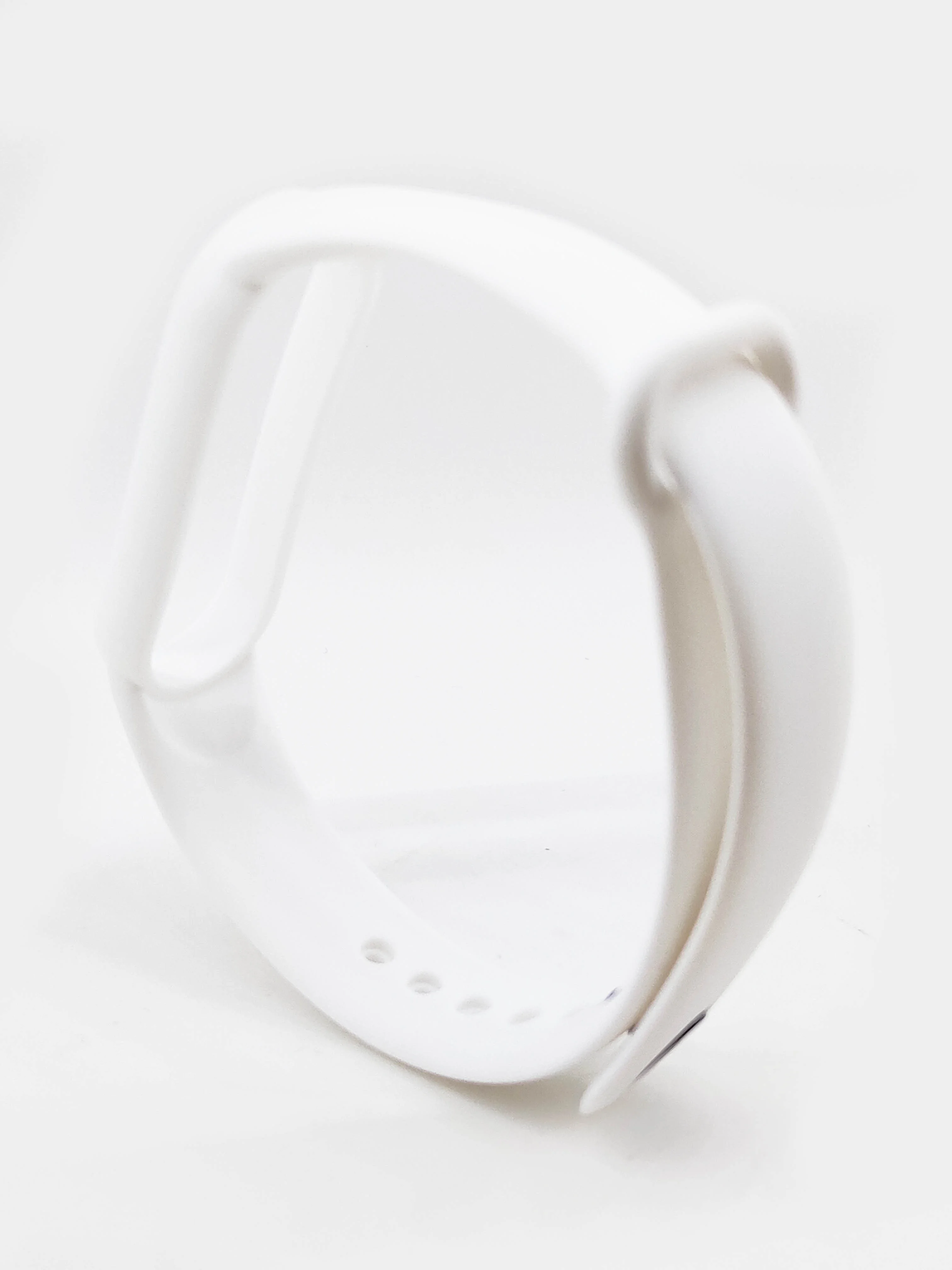 Белый силиконовый ремешок Xiaomi Mi Band 5 / Band 6