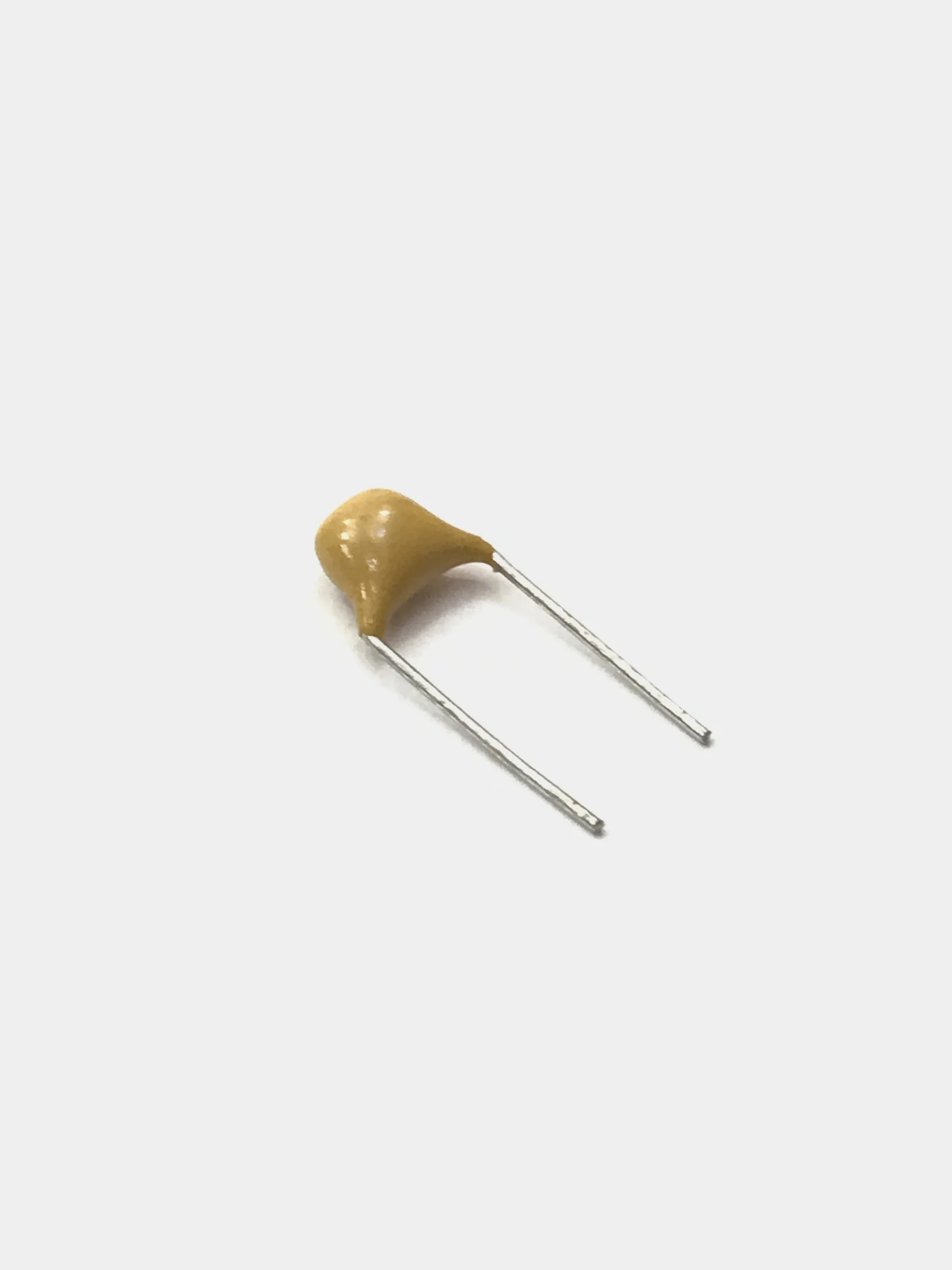 25 штук Конденсатор 0.1uf 50v y5v (100nF) 104 керамический многослойный 0.1мкф 100нф