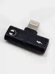 Черный аудио переходник lightning на 2 lightning