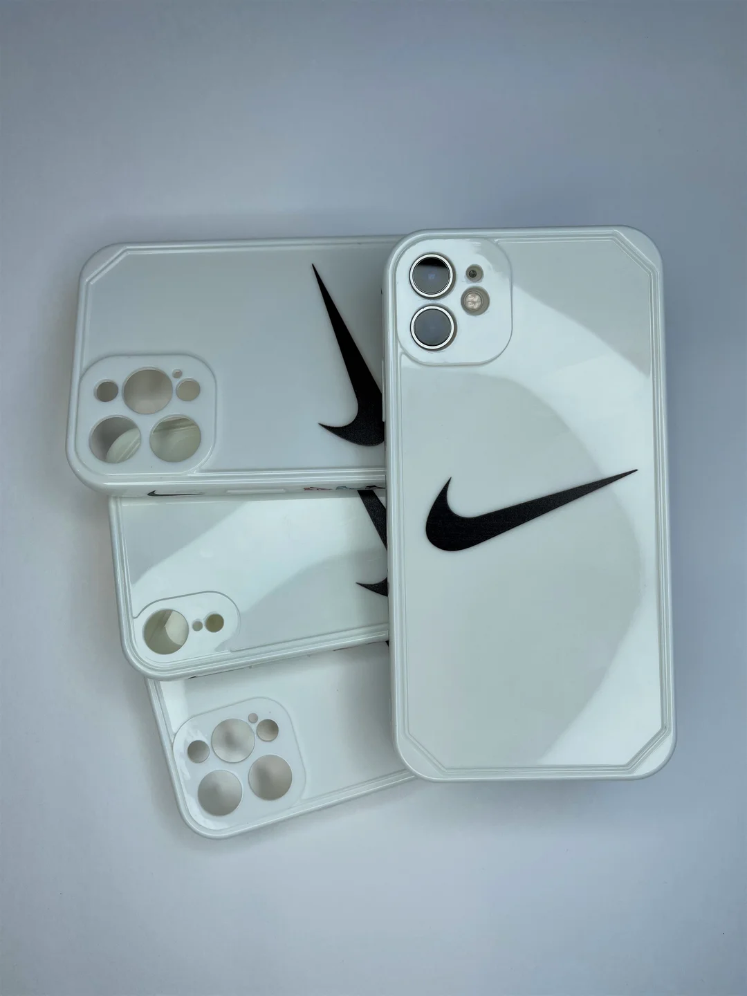 Белый чехол накладка с принтом  Apple iPhone 11, 12 Pro, 12 Pro Max, XR