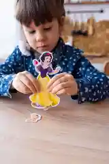 Магнитная игра "Принцесса  Disney" Белоснежка с маркировкой Disney