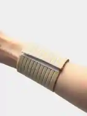 Эластичный бинт бежевый, на липучке