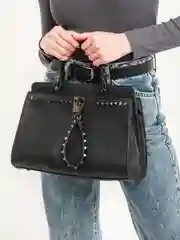 Сумка женская, средняя, 30 х 22 см