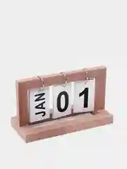 Бежевый календарь деревянный