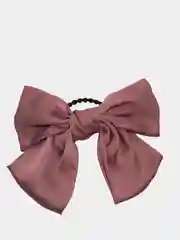 Розовый бантик на резинке атласный