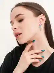 Серьги-гвоздики