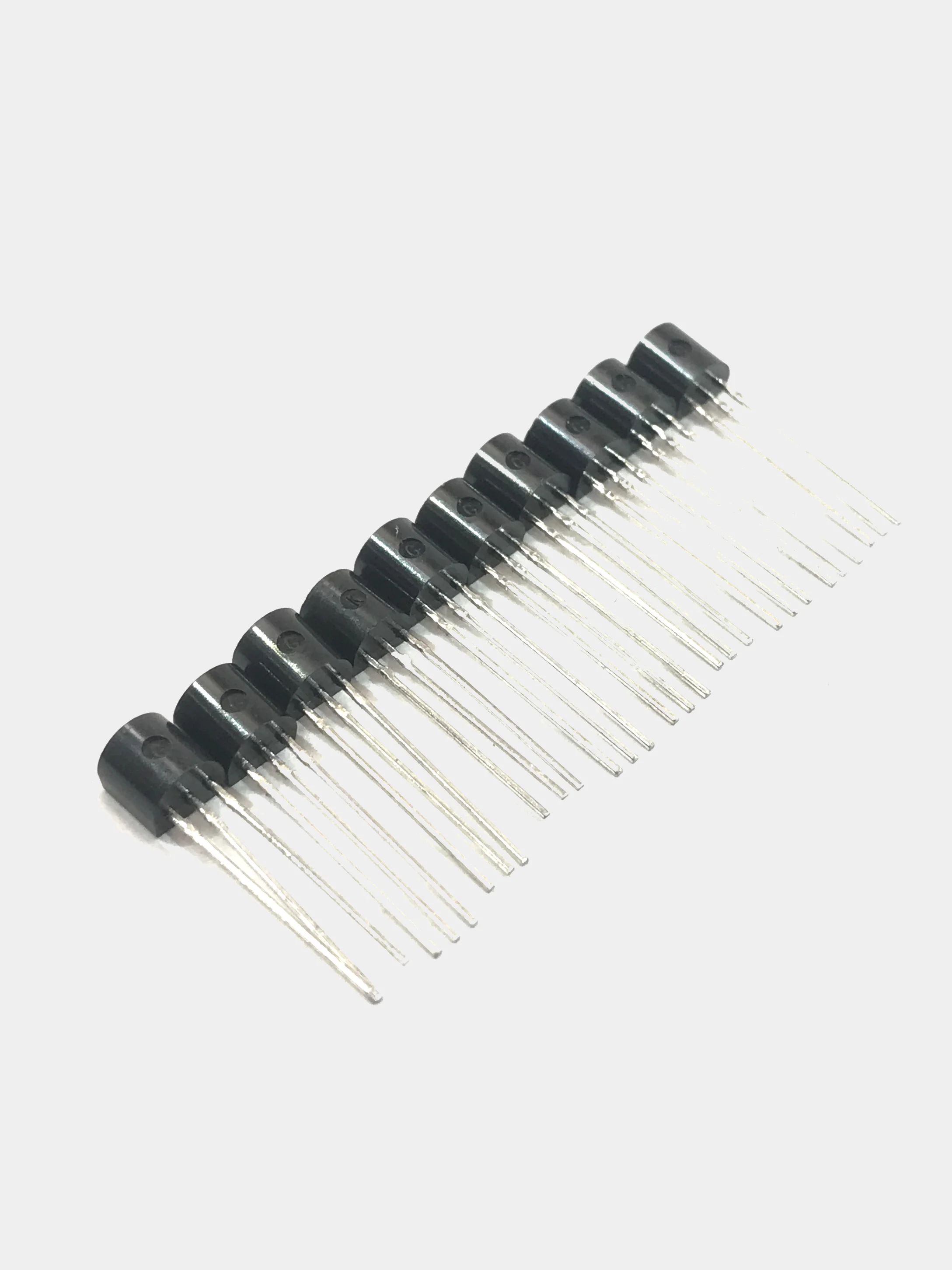Транзистор BC547B (NPN 45V 0.1A 0.63W) TO-92  (10шт)
