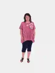 Розовый костюм женский