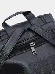 Рюкзак женский с кисточкой