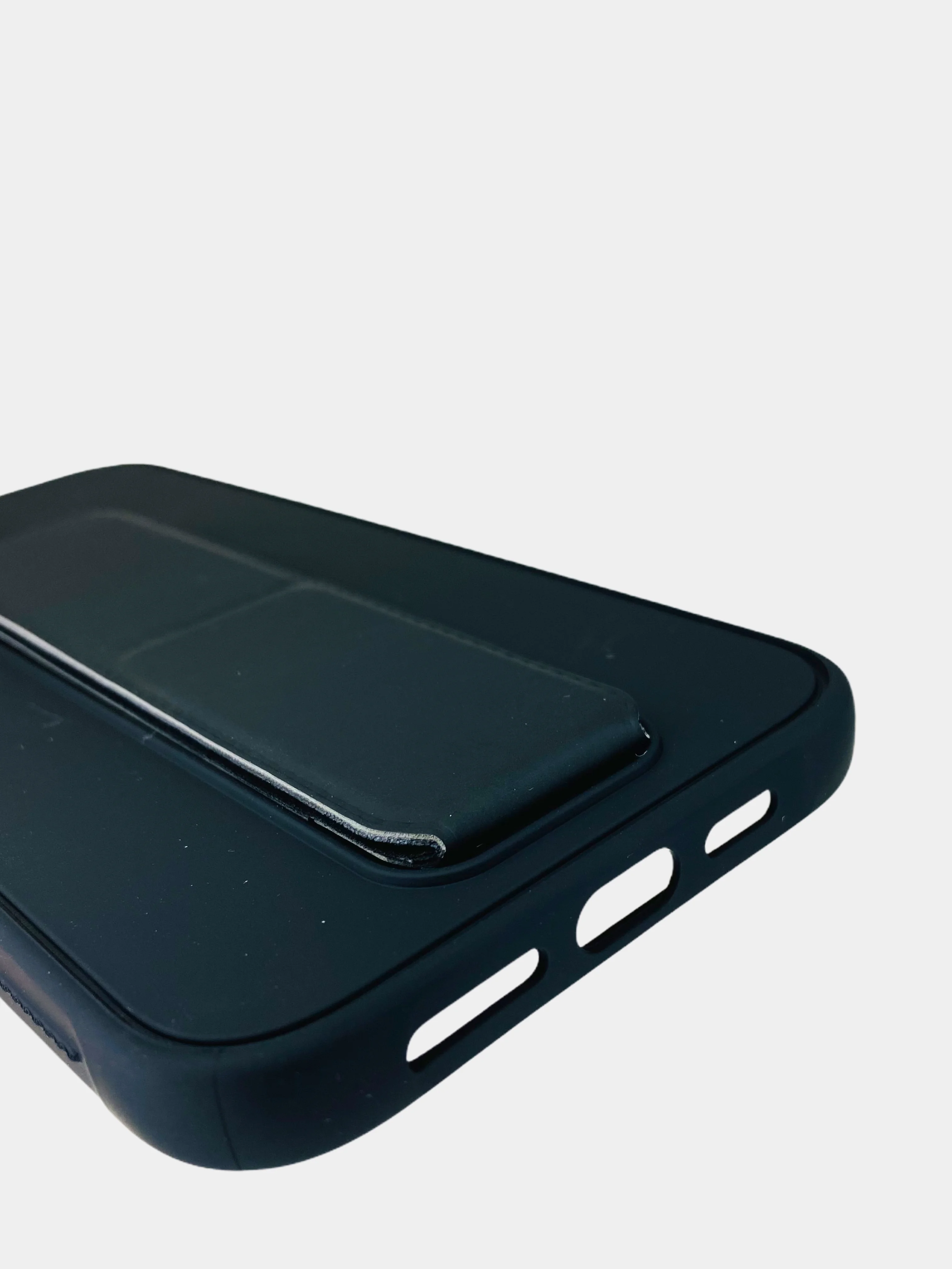 Красный чехол Apple iPhone 12 Pro Max (6.7) силиконовый под кожу с подставкой