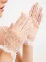 Белые ажурные сетчатые  перчатки