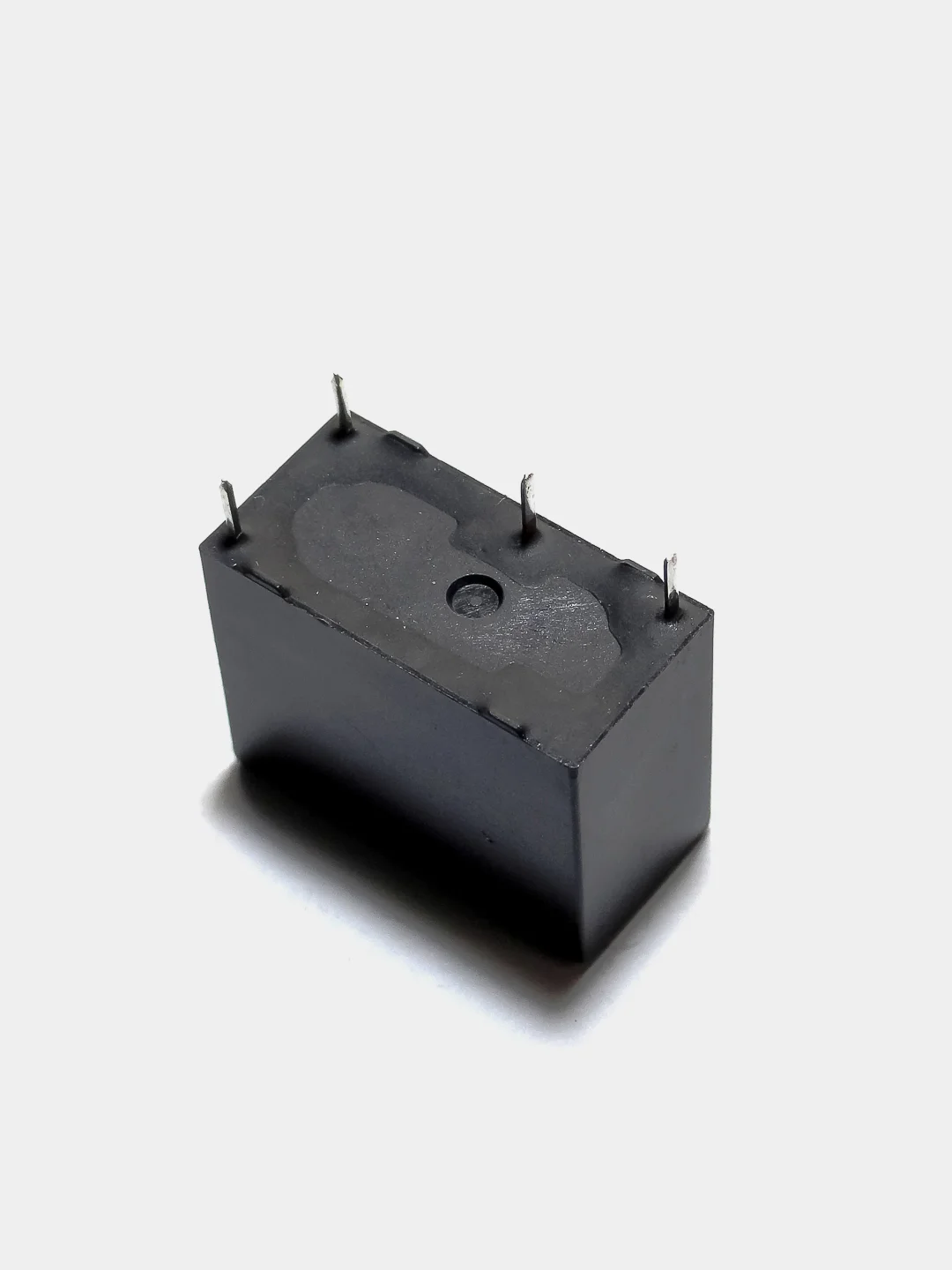Реле 24 вольта 33F 24VDC 5A (JZC-33F) (HF33F-024-HS3)