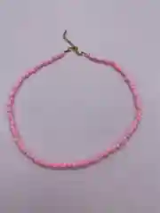 Розовый чокер