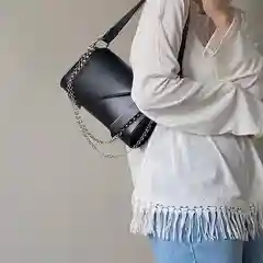 Сумка женкая из эко кожи с цепью на плечо (багет, хобо)