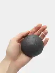 Черный натуральный спонж для умывания лица конняку губка Корея