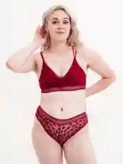 Багровый комплект белья