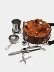 Фляжка походная "На живца плюс", в кожаном чехле, круглая, 0.5 л