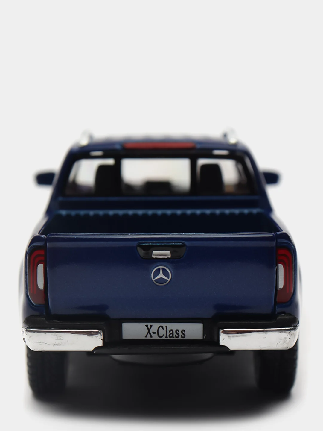 Золотой металлическая машинка Mercedes-Benz X-Class 1/42 KT5410D