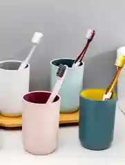 Стакан для зубной щетки. Чашка для чистки зубов и мытья рта.