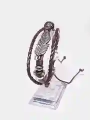 Кожаный браслет Перо