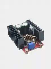 Повышающий DC-DC модуль F05701 10-32V to12-35V 150Вт