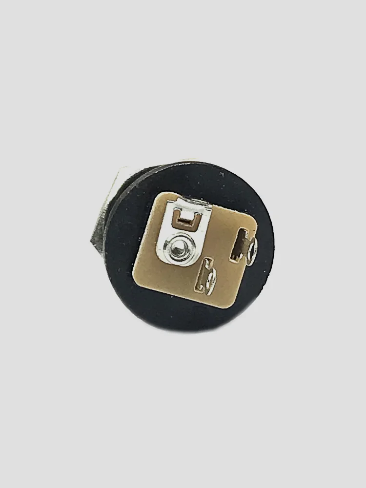 Гнездо на корпус 5.5*2.1мм DC-021