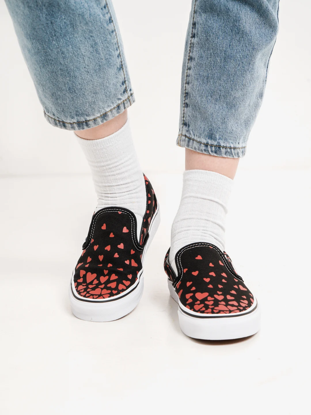 Слипоны женские Vans ua classic slip-on (valentineshrts)