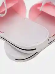 Шлёпанцы на шнуровке
