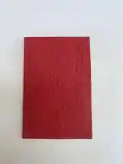 Красный чехол защитный для пластиковой карты